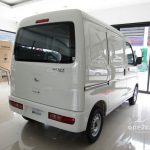 Daihatsu Cargo Van 2