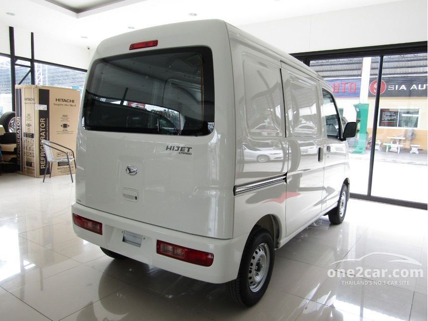 suzuki cargo van